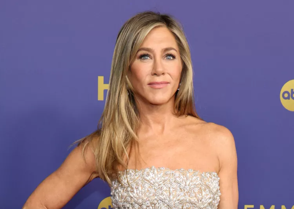 This Is Why Jennifer Aniston's Hair Looked So Long and Healthy at the 2024 Emmys